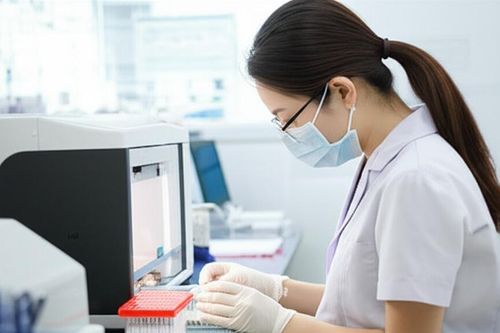 Giả câm điếc, tìm cách đổi kết quả ADN để con được vào gia đình giàu có
