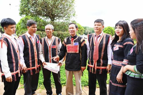 Bộ Nội vụ yêu cầu rà soát đội ngũ cán bộ làm công tác dân tộc, tôn giáo
