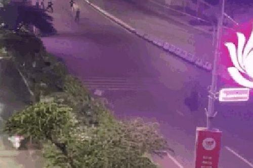 Khởi tố vụ án, tạm giữ hình sự 2 đối tượng lao xe vào Cảnh sát cơ động để điều tra về hành vi giết người