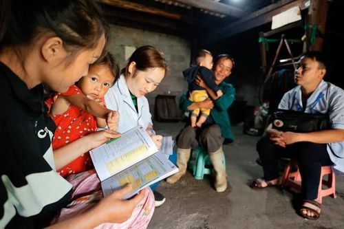 Tủ thuốc cộng đồng, tổ y tế dân bản – điểm tựa sức khỏe vùng cao Hà Giang