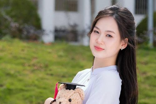 Loạt thủ khoa năm 2025 đỗ trường đại học nào?