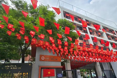 Cán bộ, Nhân dân phường Tây Hồ hân hoan chào đón Quốc khánh 2/9