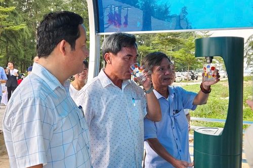 Huế: Đưa vào hoạt động 3 nhà chờ và trạm tiếp nước miễn phí tại các bãi biển