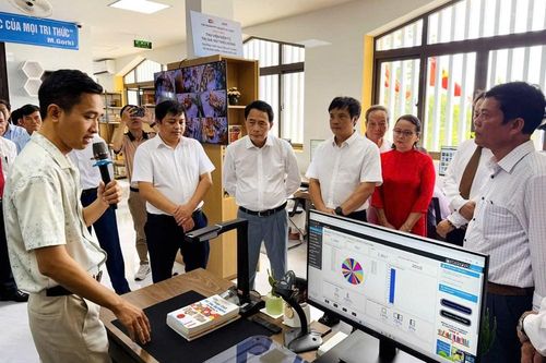 Đưa vào hoạt động Thư viện thông minh tại Trường THPT Nguyễn Chí Thanh