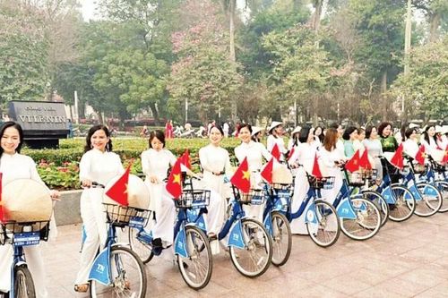 Thêm lựa chọn xanh cho hoạt động giao thông Hà Nội
