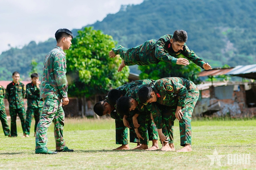 Bộ đội Trinh sát cơ giới tỉnh Tây Ninh rèn bản lĩnh, luyện kỹ năng