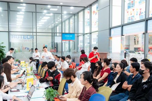 Nhiều trường đại học ở TPHCM bắt đầu nhập học từ 23/8