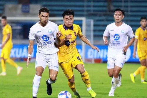 Thép Xanh Nam Định thua sốc Sông Lam Nghệ An
