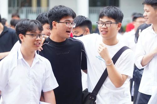 Toàn cảnh điểm chuẩn các trường thuộc ĐH Quốc gia Hà Nội: Ngành cao nhất lấy 30/30