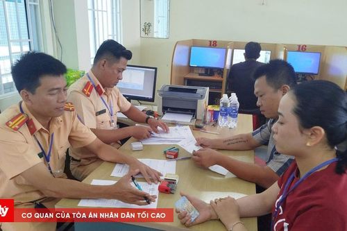 Siết chặt từ gốc, xây dựng văn hóa giao thông an toàn