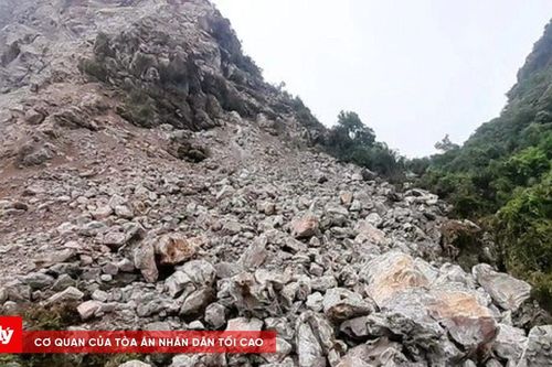 Phát hiện thi thể người phụ nữ trên sườn núi sau 3 ngày mất tích