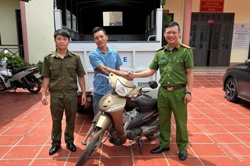 Bất ngờ nhận lại xe máy sau hơn 5 tháng bị mất trộm