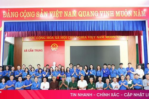 Ý nghĩa chương trình 'Hành trình tri ân - hành trình tình nguyện' 2025