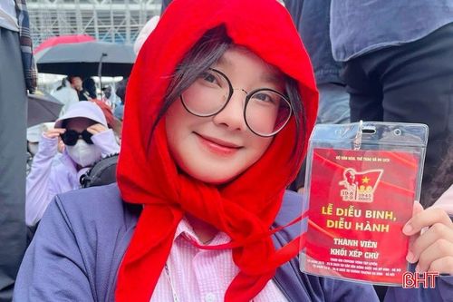 Sinh viên Hà Tĩnh tự hào góp sức vào sự kiện trọng đại của đất nước