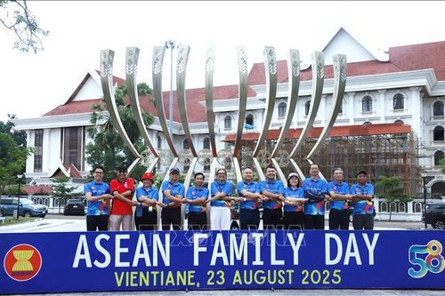 Vun đắp tình hữu nghị dưới mái nhà chung ASEAN