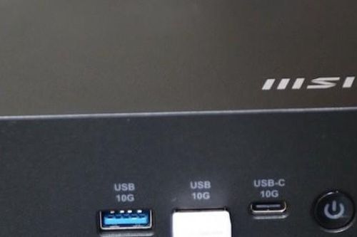 'Gọn lỏn' trong bàn tay, chiếc máy tính này chạy được AI không cần Internet