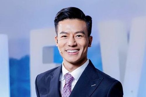 'Nam thần' showbiz Việt: Từng mở nhà hàng nhưng doanh thu… bằng 0, tái xuất trong 'Mưa đỏ'