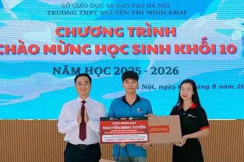 Tiếp sức mùa tựu trường cho sinh viên khó khăn