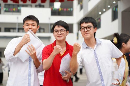 Điểm chuẩn đại học 2025: Những ngành nào chạm ngưỡng 30/30?