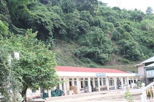 Sau mưa lũ, thầy trò vùng cao lại nơm nớp lo sạt lở đất