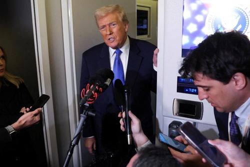Tổng thống Trump xác nhận Chính phủ Mỹ sẽ mua 10% cổ phần Intel