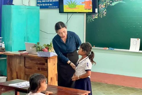 Tăng cường tiếng Việt cho học sinh dân tộc thiểu số tiền tiểu học