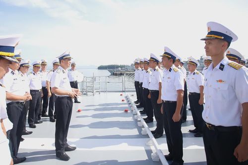 Chính ủy Hải quân kiểm tra, nắm tình hình các đơn vị tại Khánh Hòa