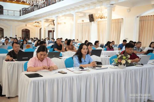 Hơn 150 đại biểu tham gia tập huấn thu thập, lưu trữ, tổng hợp thông tin thị trường lao động