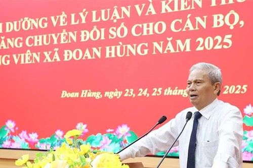 Quán triệt các Nghị quyết của Trung ương về công tác chuyển đổi số tại xã Đoan Hùng