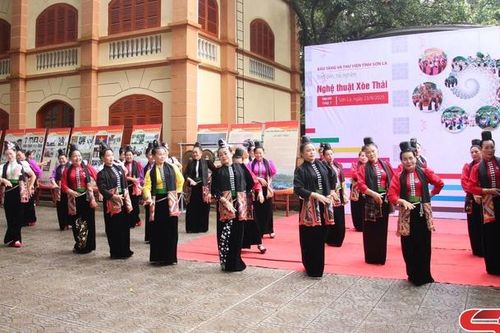 Trình diễn, trải nghiệm 'Nghệ thuật Xòe Thái'