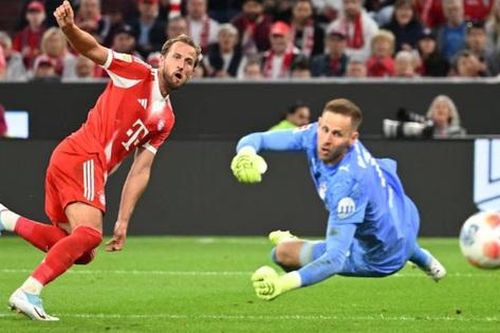 Harry Kane lập hat-trick, Bayern Munich vùi dập RB Leipzig