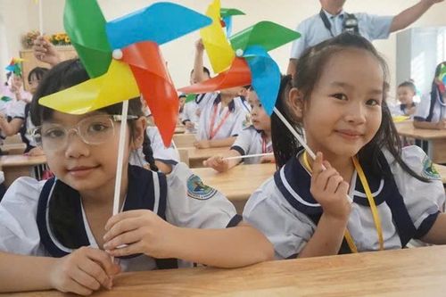 Tạo điều kiện cho học sinh chuyển trường theo cha mẹ đến TP. Hồ Chí Minh làm việc