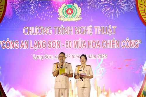 'Công an Lạng Sơn - 80 mùa hoa chiến công!'