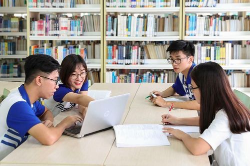 Điểm chuẩn 12 trường thành viên Đại học Quốc gia Hà Nội năm 2025