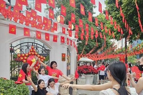 VR-A80 - Sản phẩm truyền thông số đặc biệt chào mừng 80 năm Quốc khánh 2-9