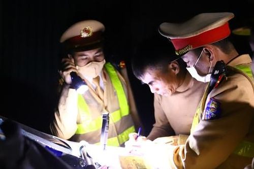 Vi phạm giao thông bị phạt lao động công ích: Còn nhiều ý kiến trái chiều