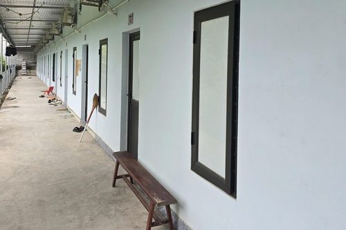 Nghệ An: Hàng trăm dãy phòng trọ công nhân giá rẻ ế ẩm