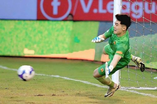 Trung Kiên rực sáng, xứng đáng 'người gác đền số 1' U23 Việt Nam ở vòng loại châu Á