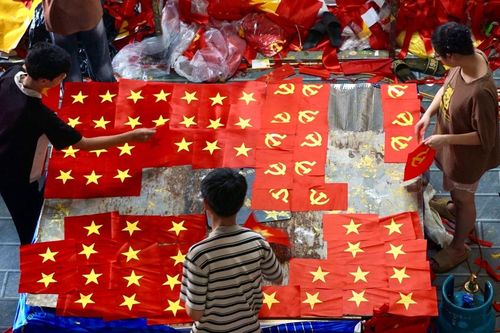 Làng cờ Từ Vân