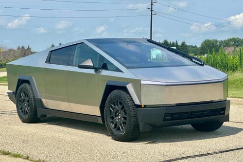 Tesla Cybertruck Cyberbeast bất ngờ tăng giá