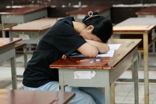 Sĩ tử trượt đại học vì tổ hợp xét tuyển 'biến mất', trường lên tiếng