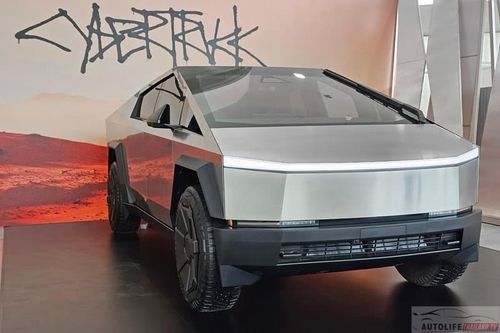 Elon Musk 'nuốt lời', Tesla tăng giá bán tải điện