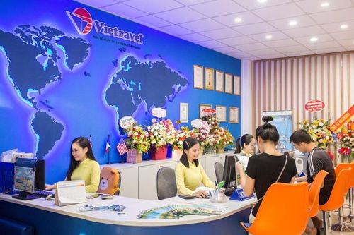 Bà Nguyễn Thủy Tiên chi tiếp 144 tỷ đồng gom cổ phiếu Vietravel