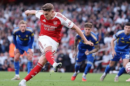 Gyokeres lập cú đúp, Arsenal thắng 5 sao trước tân binh Ngoại hạng Anh