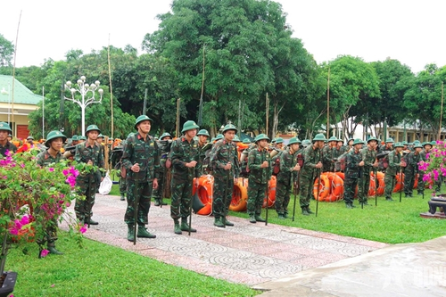 Triển khai Sở chỉ huy tiền phương ứng phó bão số 5