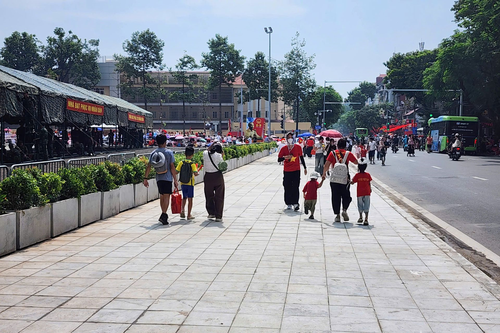 Hà Nội: Đường phố sạch đẹp, tươm tất sẵn sàng cho ngày đại lễ mừng Quốc khánh