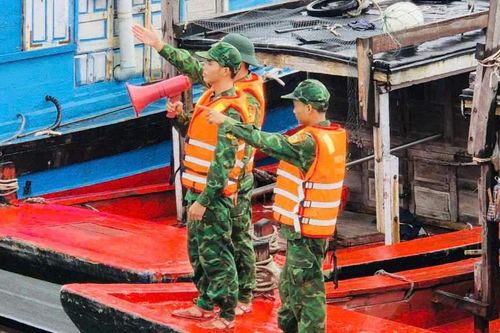 Triển khai Ban chỉ đạo tiền phương ứng phó bão số 5 tại Nghệ An