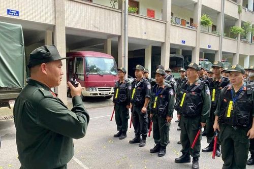 Cảnh sát đặc nhiệm chốt giữ tại các vị trí trọng yếu sự kiện A80