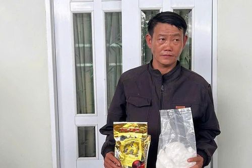 Quảng Ngãi: Bắt giữ đối tượng tàng trữ 1kg ma túy đá