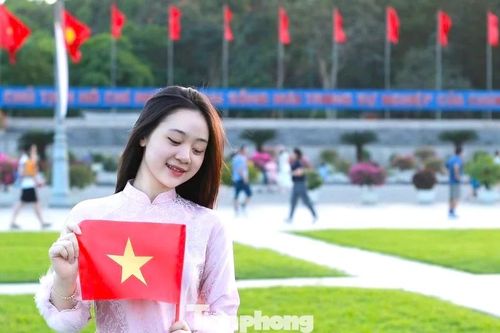 Giới trẻ xứ Nghệ lưu giữ khoảnh khắc ý nghĩa dịp 2/9